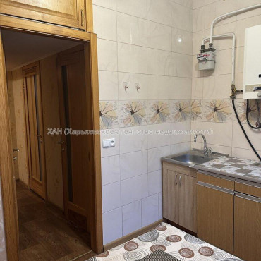 Продам квартиру, Библика ул. , 2  ком., 51.80 м², косметический ремонт 