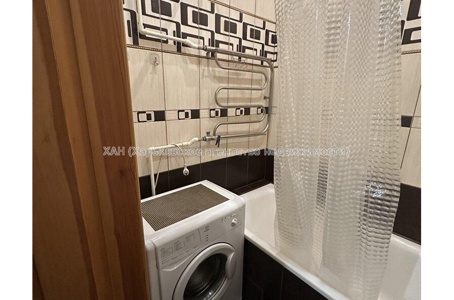 Продам квартиру, Библика ул. , 2  ком., 51.80 м², косметический ремонт 