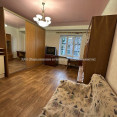 Продам квартиру, Библика ул. , 2  ком., 51.80 м², косметический ремонт 