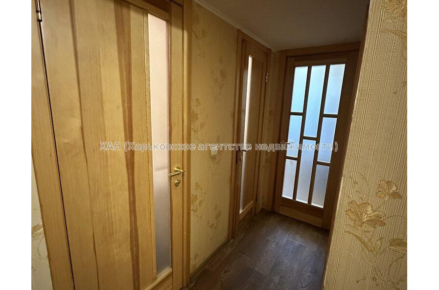 Продам квартиру, Библика ул. , 2  ком., 51.80 м², косметический ремонт 
