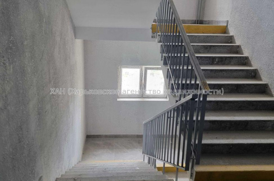 Продам квартиру, Полтавский Шлях ул. , 1 кім., 41 м², без внутренних работ 
