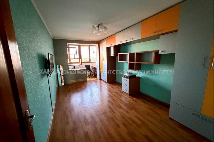 Продам квартиру, Победы просп. , 3  ком., 65.40 м², косметический ремонт 