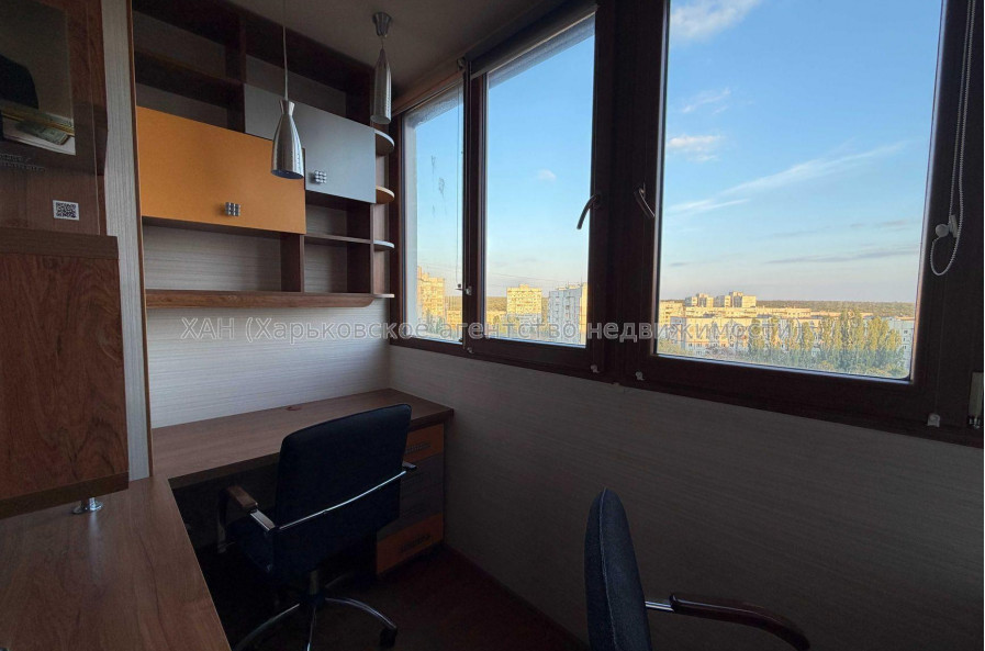 Продам квартиру, Победы просп. , 3  ком., 65.40 м², косметический ремонт 