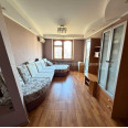 Продам квартиру, Победы просп. , 3  ком., 65.40 м², косметический ремонт 