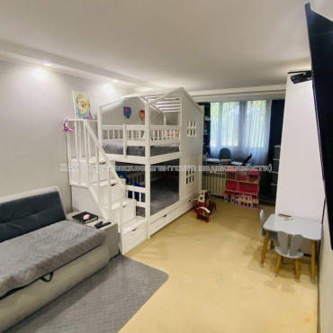 Продам квартиру, 1 кім., 39 м², капитальный ремонт 