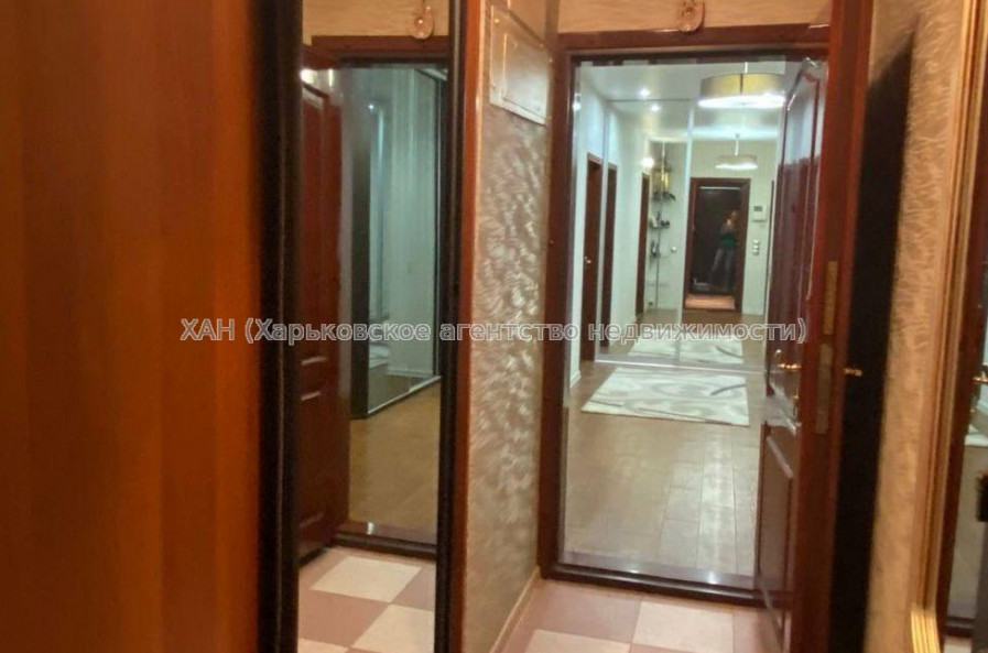 Продам квартиру, Победы просп. , 1 кім., 83 м², евроремонт 