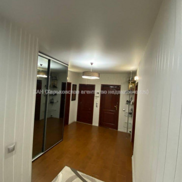 Продам квартиру, Победы просп. , 1 кім., 83 м², евроремонт 