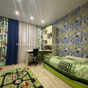 Продам квартиру, Победы просп. , 1 кім., 83 м², евроремонт 