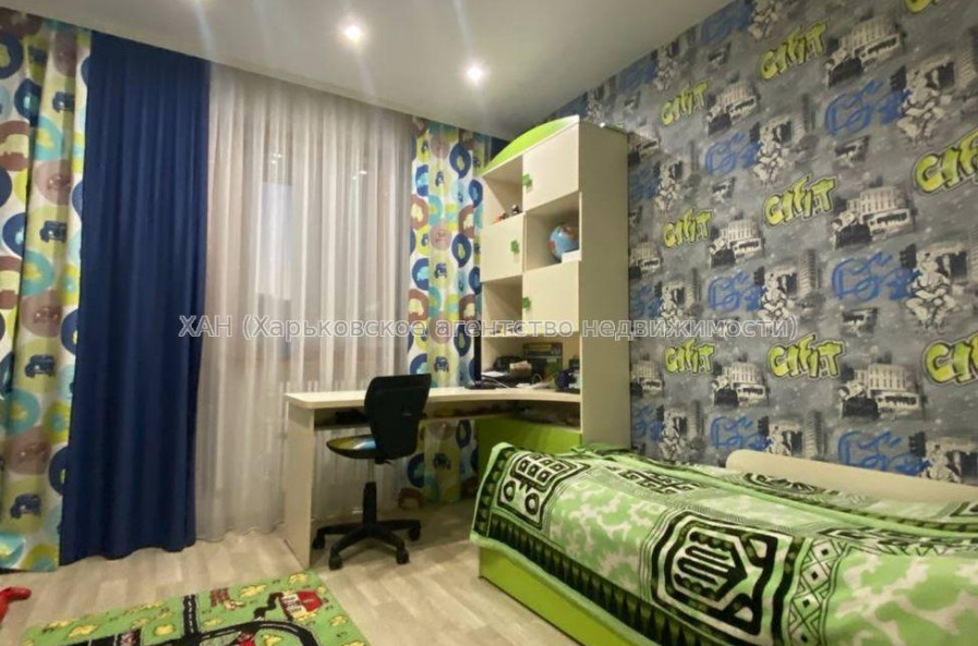 Продам квартиру, Победы просп. , 1 кім., 83 м², евроремонт 