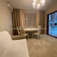 Продам квартиру, Победы просп. , 1 кім., 83 м², евроремонт 