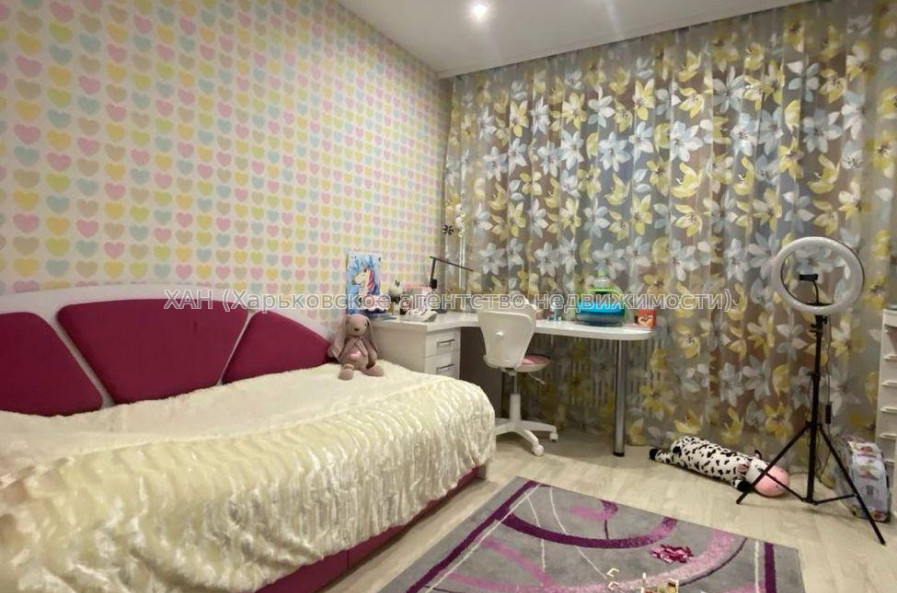 Продам квартиру, Победы просп. , 1 кім., 83 м², евроремонт 