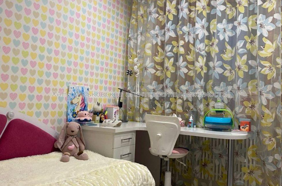 Продам квартиру, Победы просп. , 1 кім., 83 м², евроремонт 