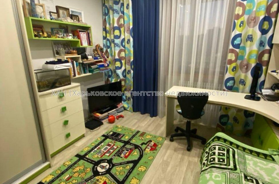 Продам квартиру, Победы просп. , 1 кім., 83 м², евроремонт 