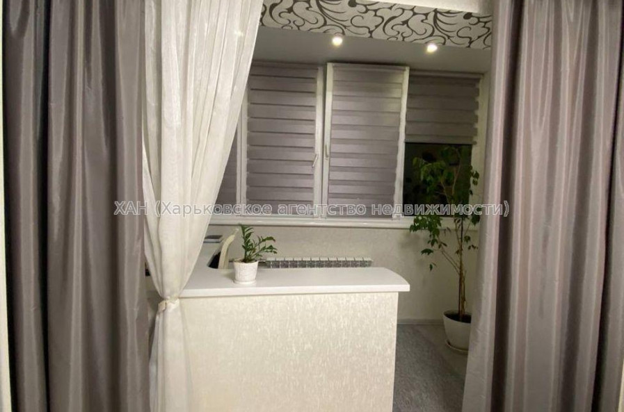 Продам квартиру, Победы просп. , 1 кім., 83 м², евроремонт 