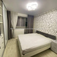 Продам квартиру, Победы просп. , 1 кім., 83 м², евроремонт 