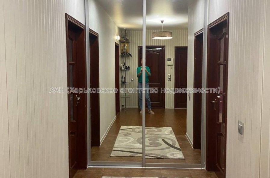 Продам квартиру, Победы просп. , 1 кім., 83 м², евроремонт 