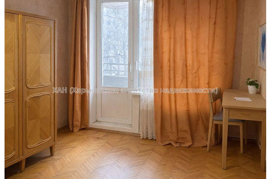 Продам квартиру, Академика Павлова ул. , 3  ком., 63 м², косметический ремонт 
