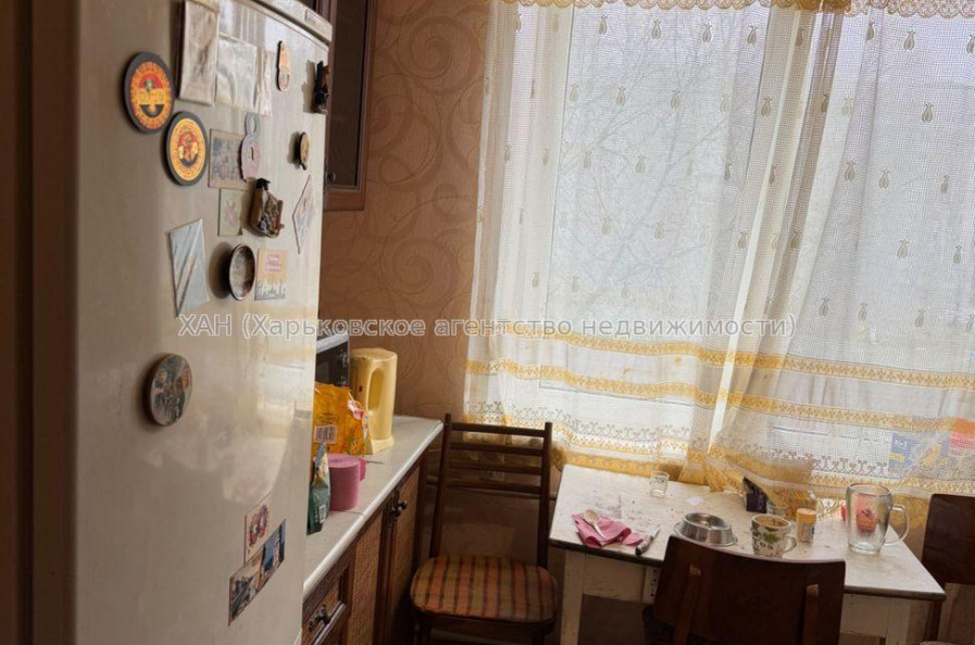 Продам квартиру, Академика Павлова ул. , 3  ком., 63 м², косметический ремонт 