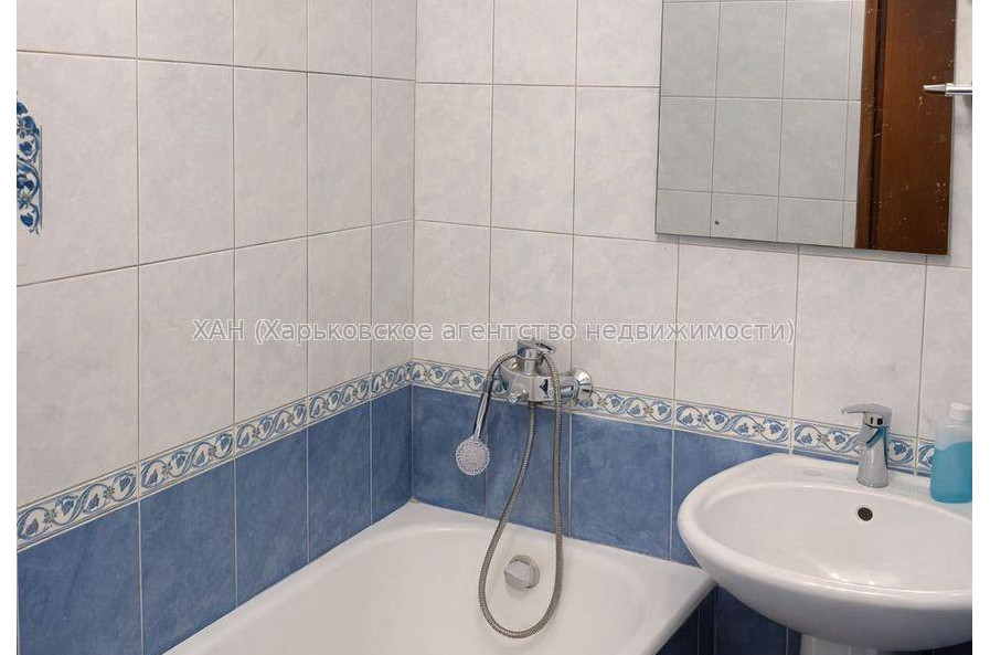 Продам квартиру, Академика Павлова ул. , 3  ком., 63 м², косметический ремонт 