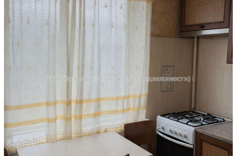 Продам квартиру, Академика Павлова ул. , 3  ком., 63 м², косметический ремонт 