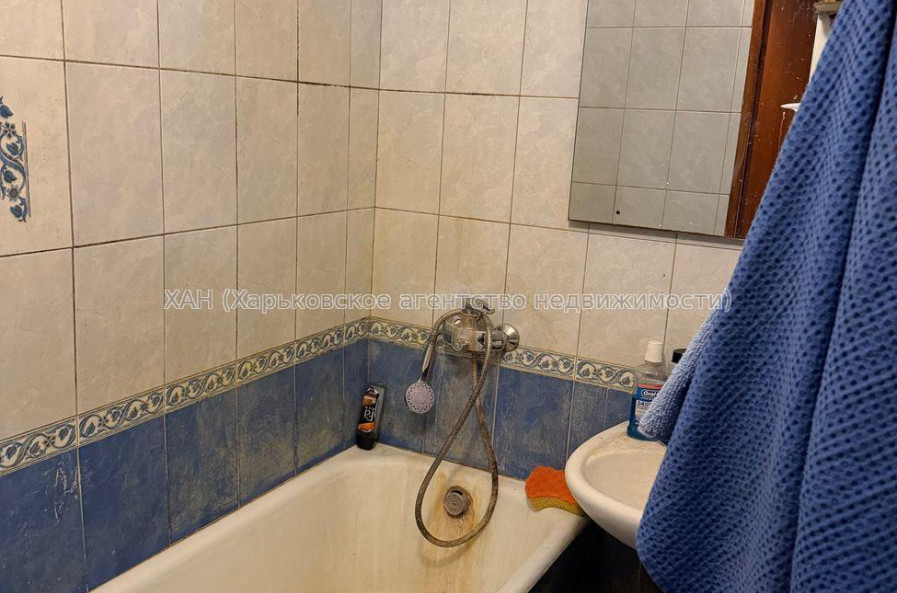 Продам квартиру, Академика Павлова ул. , 3  ком., 63 м², косметический ремонт 