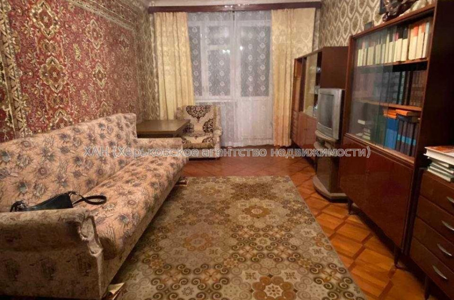 Продам квартиру, Большая Панасовская ул. , 2  ком., 44.80 м², советский ремонт 