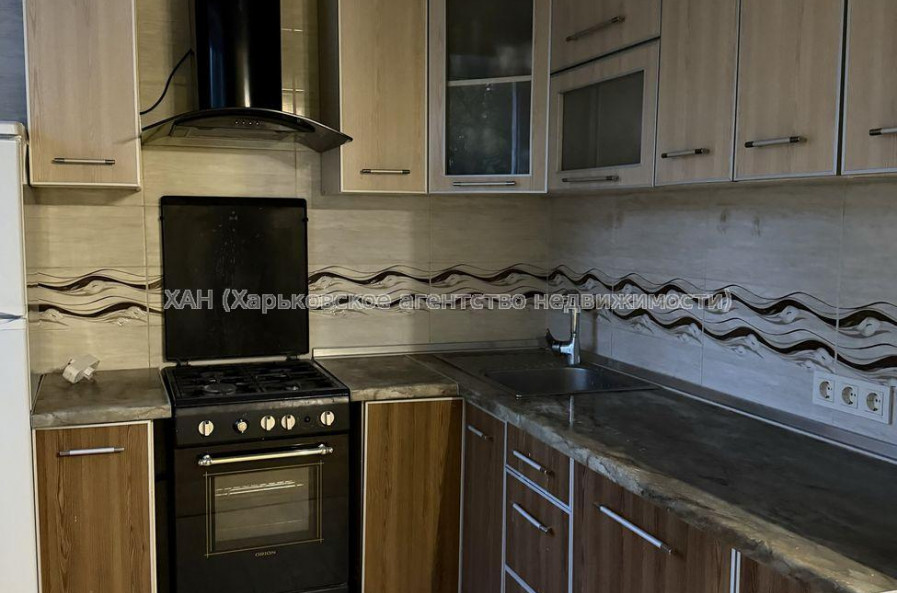 Продам квартиру, Тракторостроителей просп. , 2 кім., 45 м², капитальный ремонт 