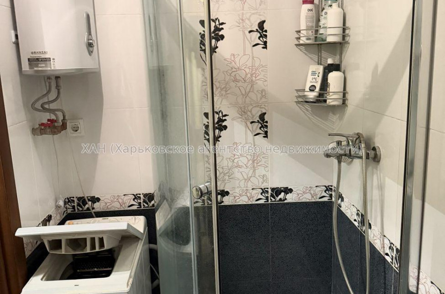 Продам квартиру, Тракторостроителей просп. , 2 кім., 45 м², капитальный ремонт 