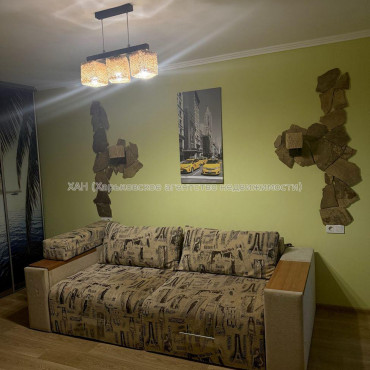 Продам квартиру, Тракторостроителей просп. , 2 кім., 45 м², капитальный ремонт 