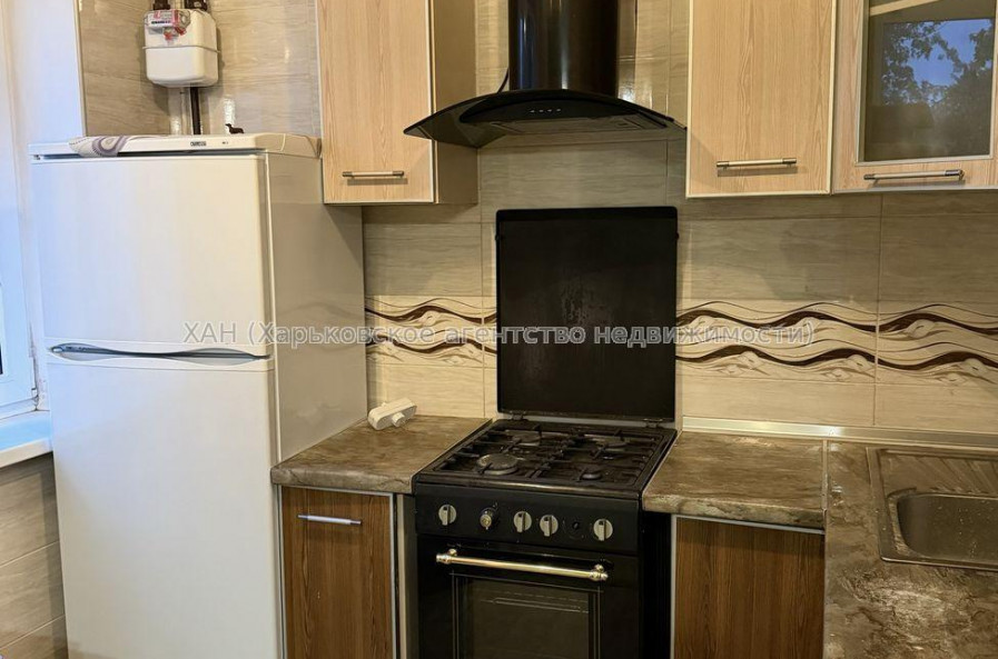 Продам квартиру, Тракторостроителей просп. , 2 кім., 45 м², капитальный ремонт 