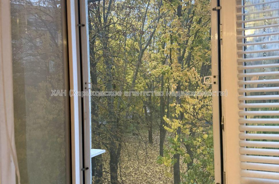 Продам квартиру, Тракторостроителей просп. , 2 кім., 45 м², капитальный ремонт 
