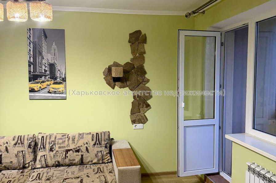 Продам квартиру, Тракторостроителей просп. , 2 кім., 45 м², капитальный ремонт 