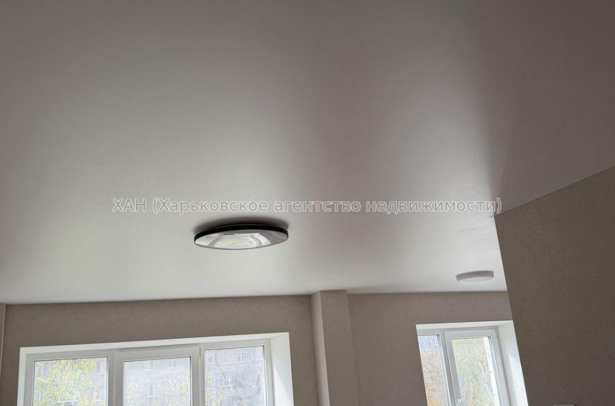 Продам квартиру, Юрия Паращука ул. , 2  ком., 46 м², авторский дизайн 