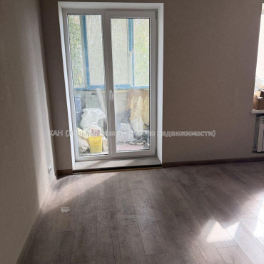 Продам квартиру, Юрия Паращука ул. , 2  ком., 46 м², авторский дизайн 