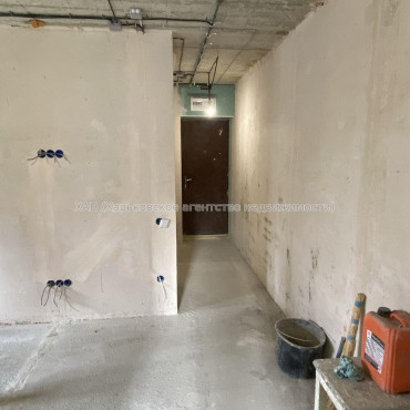 Продам квартиру, Науки просп. , 2 кім., 41.10 м², без отделочных работ 