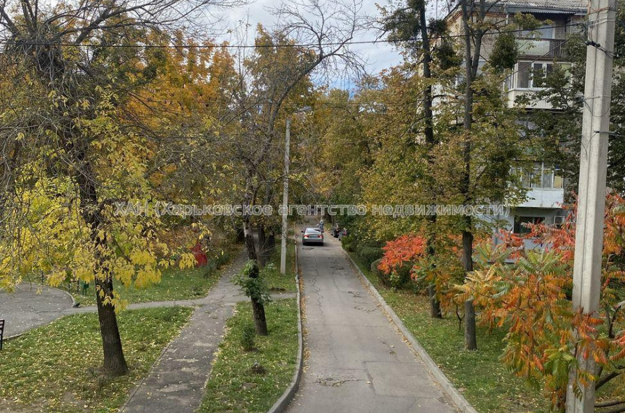 Продам квартиру, Науки просп. , 2 кім., 41.10 м², без отделочных работ 