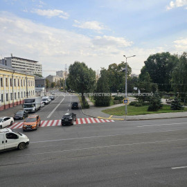 Продам квартиру, Героев Харькова просп. , 2  ком., 46.20 м², без внутренних работ