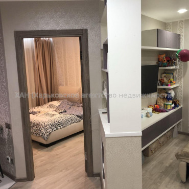 Продам квартиру, Дача 55 ул. , 2  ком., 50 м², авторский дизайн 