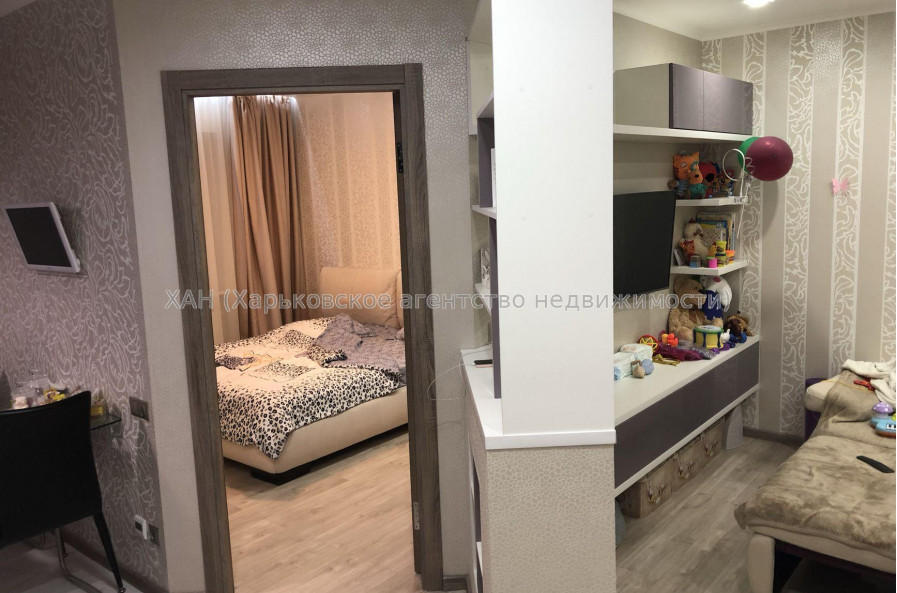 Продам квартиру, Дача 55 ул. , 2  ком., 50 м², авторский дизайн 