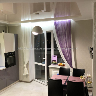 Продам квартиру, Дача 55 ул. , 2  ком., 50 м², авторский дизайн 