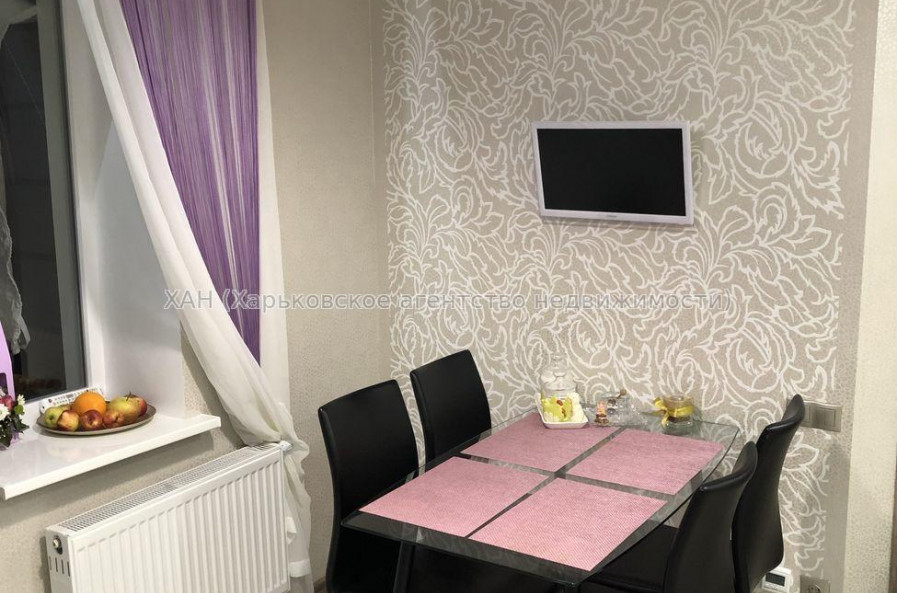 Продам квартиру, Дача 55 ул. , 2  ком., 50 м², авторский дизайн 
