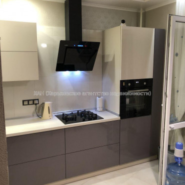 Продам квартиру, Дача 55 ул. , 2  ком., 50 м², авторский дизайн 