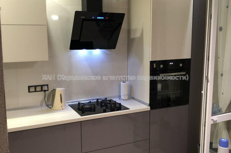 Продам квартиру, Дача 55 ул. , 2  ком., 50 м², авторский дизайн 