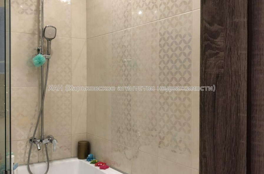 Продам квартиру, Дача 55 ул. , 2  ком., 50 м², авторский дизайн 