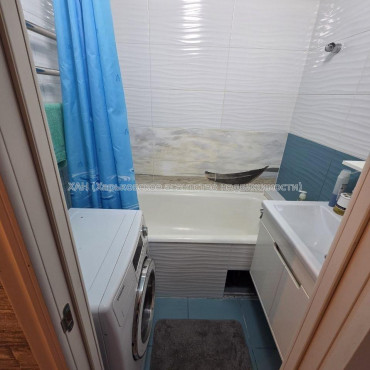 Продам квартиру, Непокоренных ул. , 2 кім., 50 м², евроремонт 