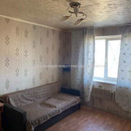 Продам квартиру, Светлая ул. , 1  ком., 20 м², советский ремонт