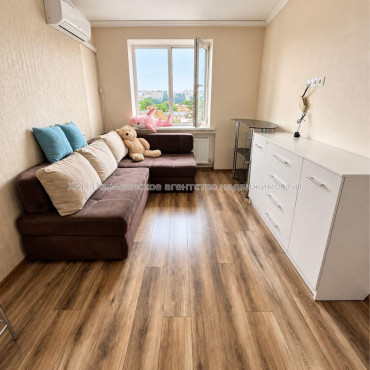 Продам квартиру, Большая Панасовская ул. , 1 кім., 22 м², евроремонт 