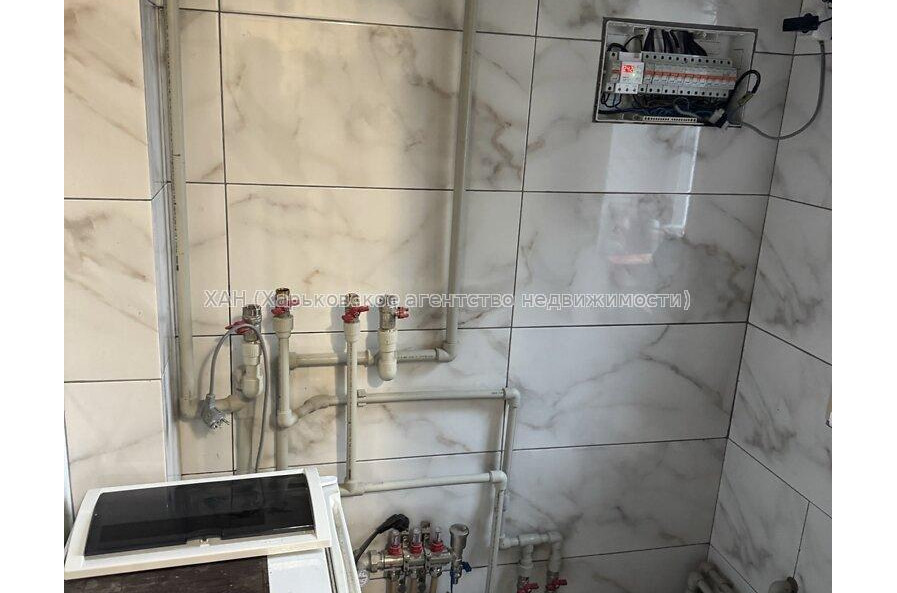 Продам дом, Льва Ландау просп. , 100 м², 3 сот., капитальный ремонт 