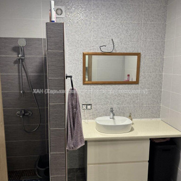 Продам дом, Льва Ландау просп. , 100 м², 3 сот., капитальный ремонт 