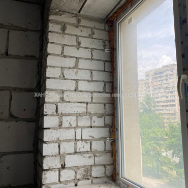 Продам квартиру, Гвардейцев Широнинцев ул. , 3 кім., 101 м², без внутренних работ 